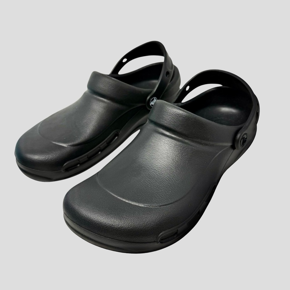 Crocs Bistro Clog Mens 8 Womens 10 Slip resistant black work Shoes slip on